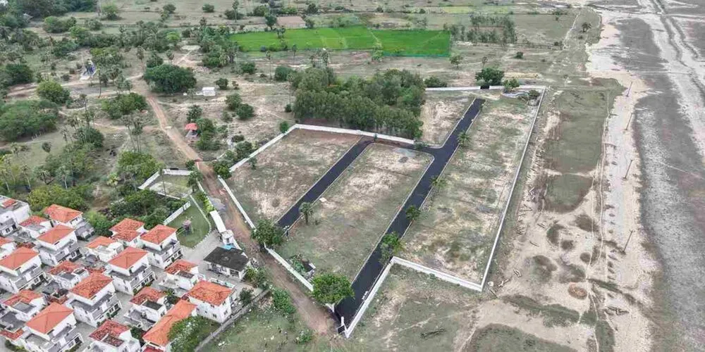 Premium Plots for Sale in a Well-Developed Gated Community – Perfect Location for Peaceful Living